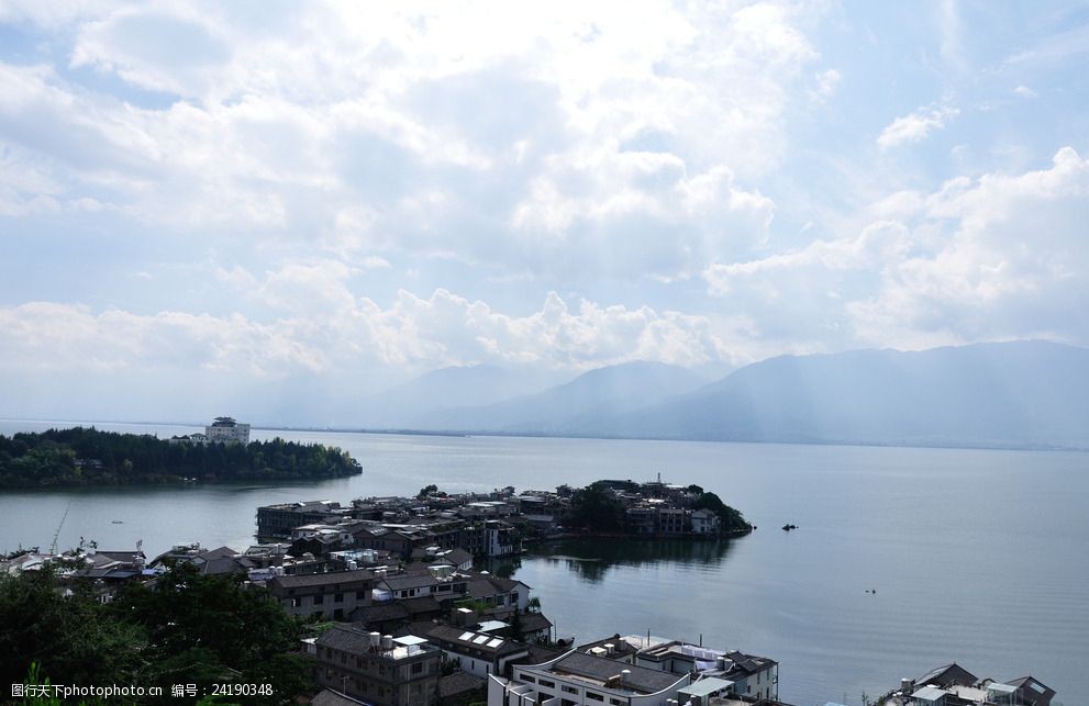 云南大理双廊洱海全景
