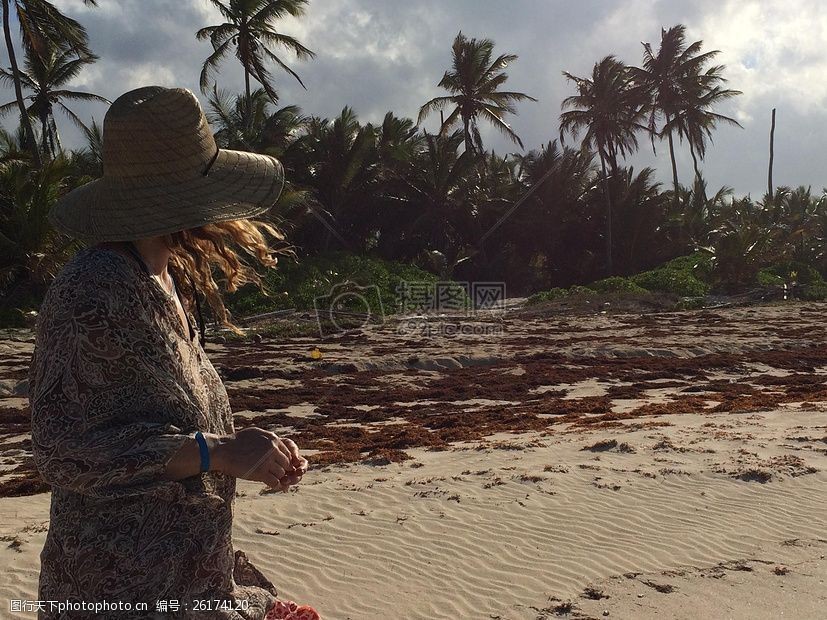 休假女人-沙滩海洋-加勒比-多明尼加-共和国-fashion.jpg