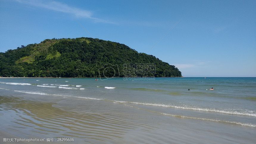 关键词:美丽的海边风光 海滩 溶胶 天空 美容 海洋 山峦 蓝天 晴朗