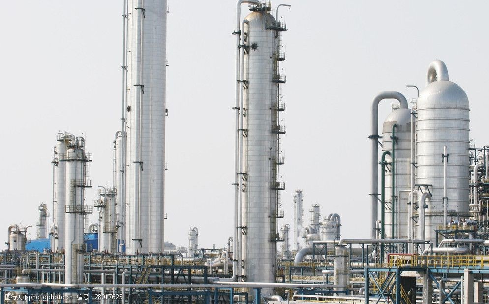 关键词:练油厂装置图 炼油厂 摄影 装置 炼油装置 工厂设备图 工业