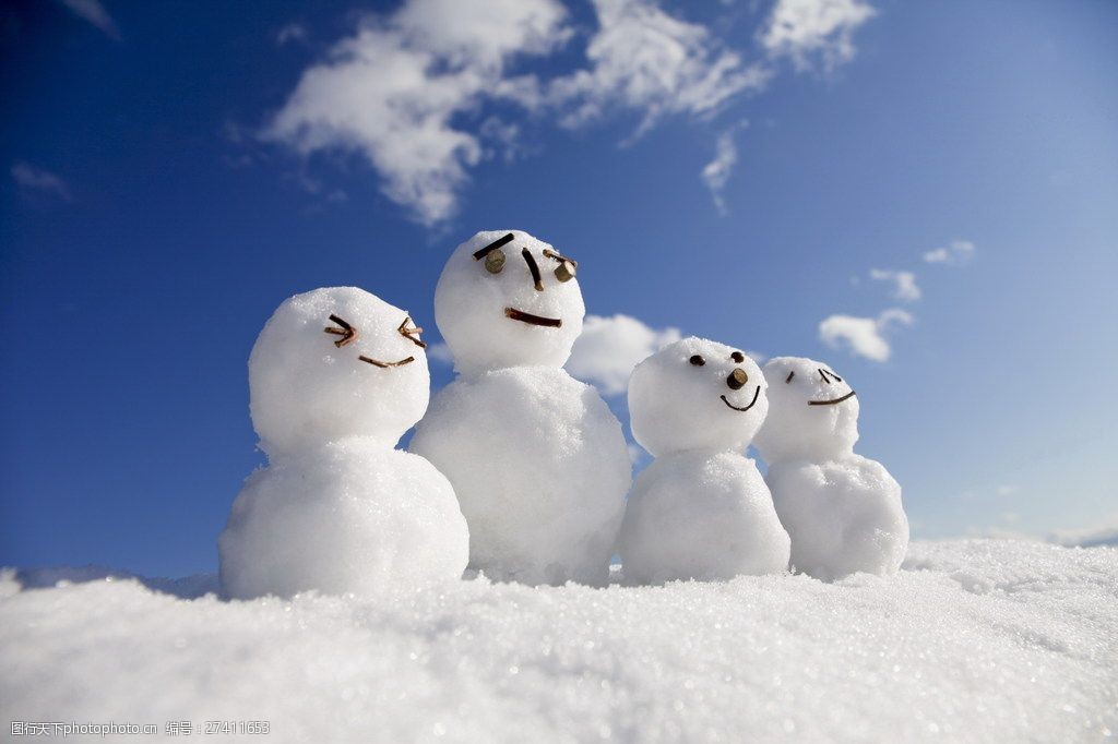 关键词:可爱雪人图片素材下载 冬天 冬季 雪人 小雪人 堆雪人
