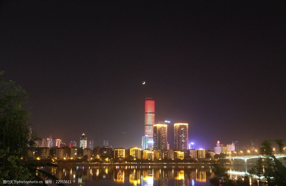 关键词:柳州夜景 窑埠夜景 古镇 古建筑 地王 营销中心 摄影 建筑园林