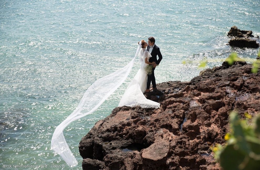 最美海边婚纱照