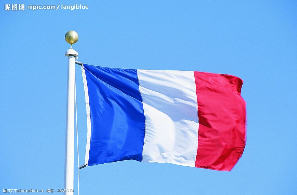 关键词:法国国旗 法国 国旗 旗帜 飘扬 旗杆 天空 文化艺术 其他 摄影