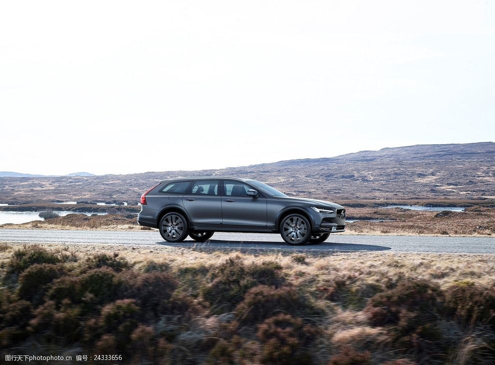 关键词:沃尔沃 v90 cc cross country 跨界旅行车 壁纸 量产车 摄影