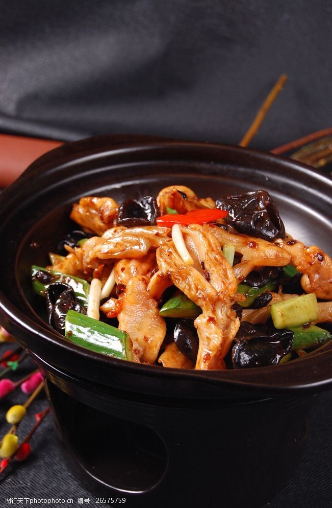 辣椒爆炒鸭掌图片