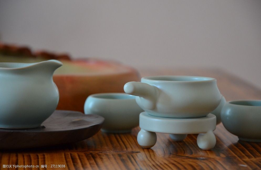 关键词:茶具 功夫茶 汝窑茶具 茶盘 陶瓷茶道 茶杯套装 其他 文化艺术