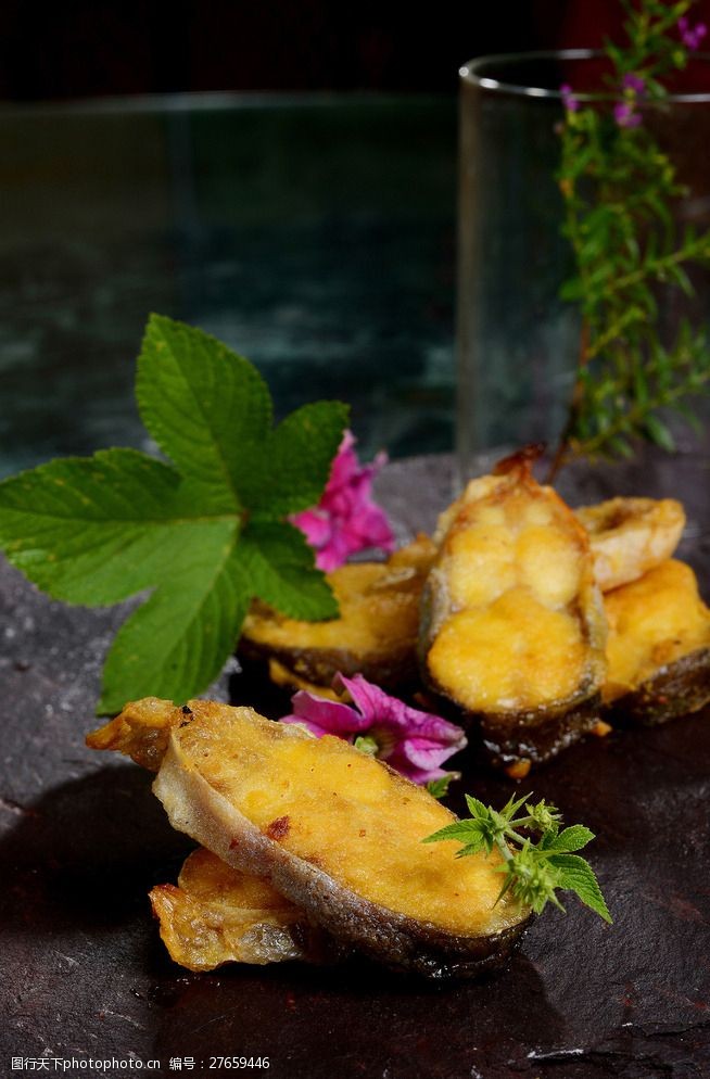 香草煎巴沙鱼图片