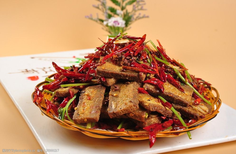 关键词:干煸臭豆干 臭豆腐 豆干 豆腐 狼图 濮阳狼图菜谱设计 摄影