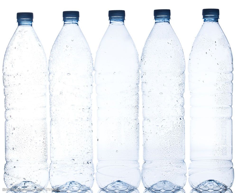 关键词:一排空矿泉水瓶图片素材 一排 空瓶 塑料瓶 矿泉水瓶 酒类图片