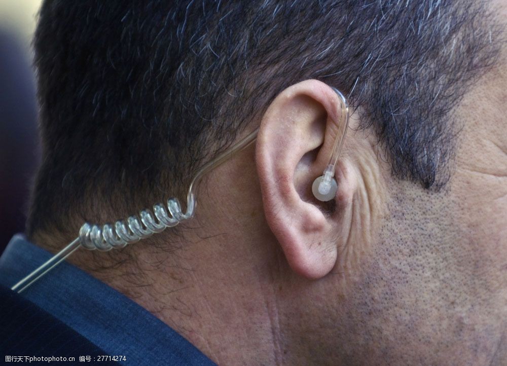 戴着耳麦的保镖图片