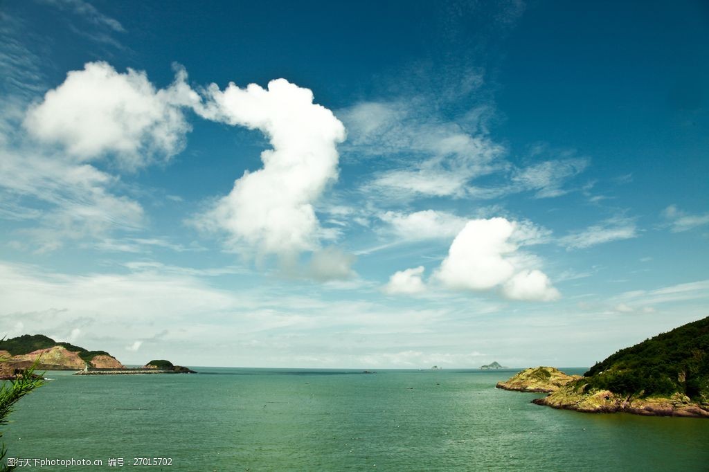 海邊藍天白雲圖片圖片-圖行天下圖庫