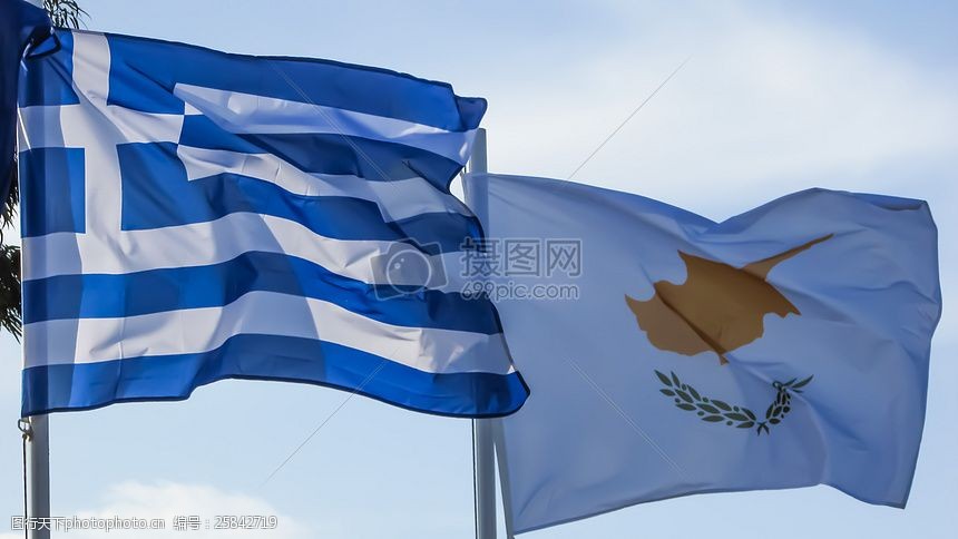 关键词:随风飘动的国旗 希腊 塞浦路斯 种族 国家 挥舞 蓝天 蓝色
