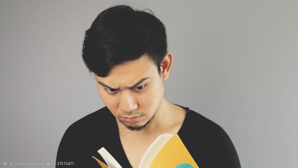 关键词:看书的男人图片素材 看书 表情 脸部表情 面部表情 男人 男士