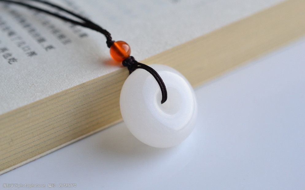 白玉平安扣图片