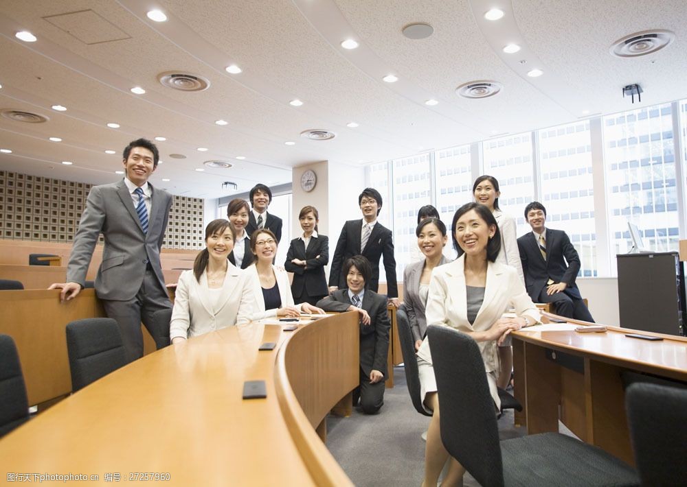 商业演讲 商务人士 职场 职业男性 青年 自信 成功 团队 职业女性