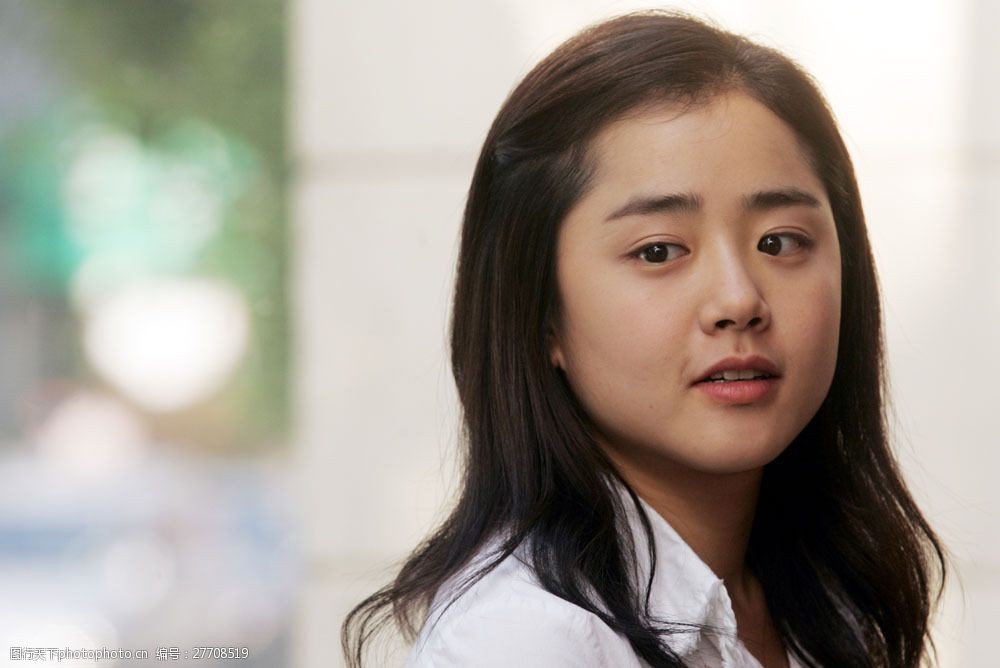 明星偶像文根英图片